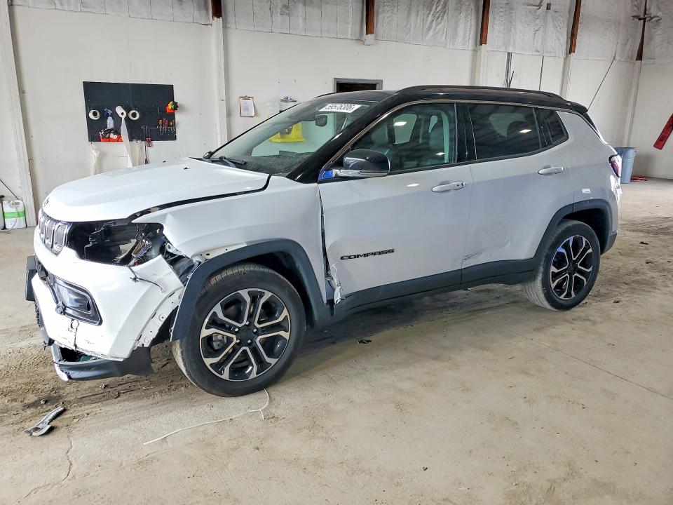 JEEP COMPASS 2022 with VIN 3C4NJDCB2NT181507 - Photo from auction