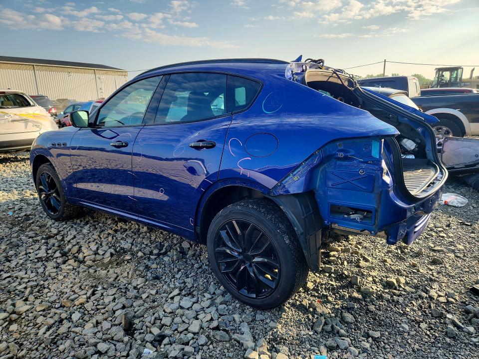 Photo 2 from auction – 2018 MASERATI LEVANTE with VIN ZN661XUS0JX302133