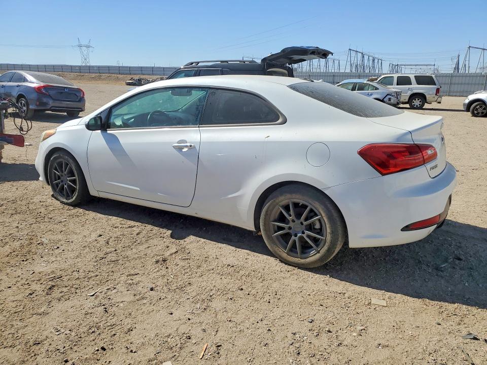 Photo 2 from auction – 2016 KIA FORTE with VIN KNAFX6A87G5659037