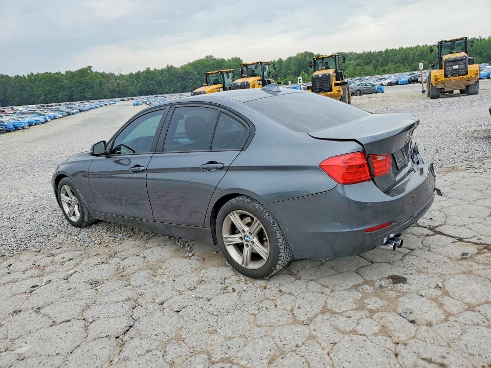 Photo 2 from auction – 2013 BMW 328 with VIN WBA3A5C51DF601464
