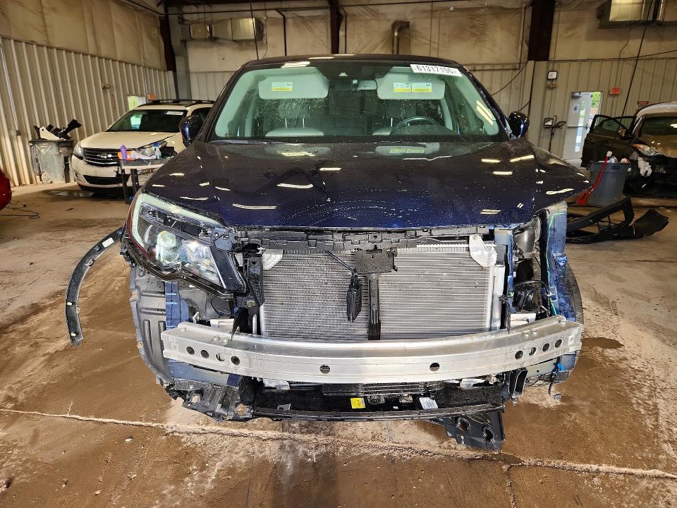Photo 5 from auction – 2019 HONDA RIDGELINE with VIN 5FPYK3F73KB034996