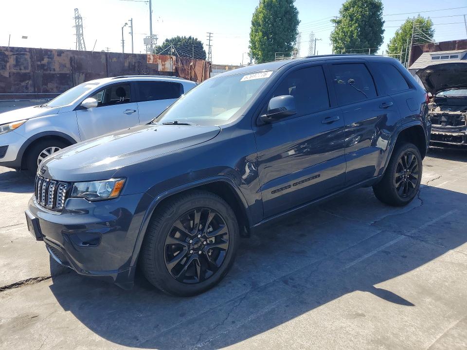 Photo 1 from auction – 2018 JEEP LAREDO with VIN 1C4RJEAGXJC428526