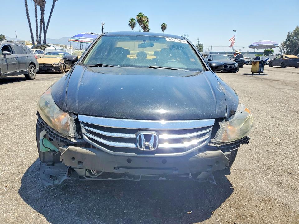 Photo 5 from auction – 2011 HONDA ACCORD with VIN 1HGCP2F32BA106227