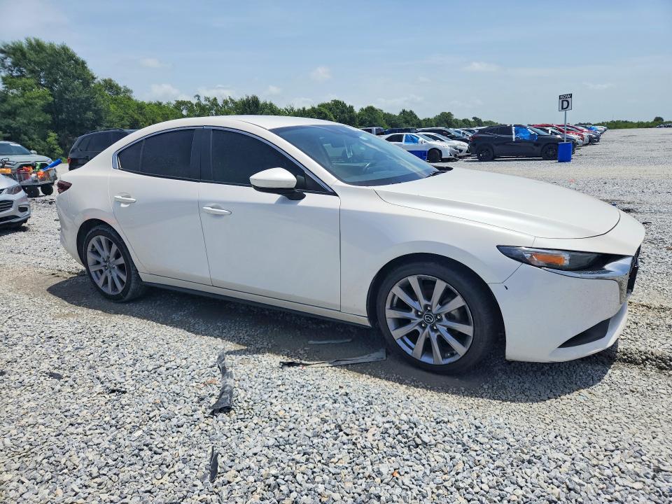 Photo 4 from auction – 2021 MAZDA 3 with VIN JM1BPABL4M1330662