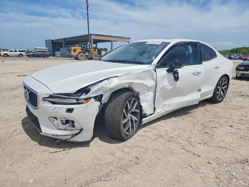 2020 VOLVO S60