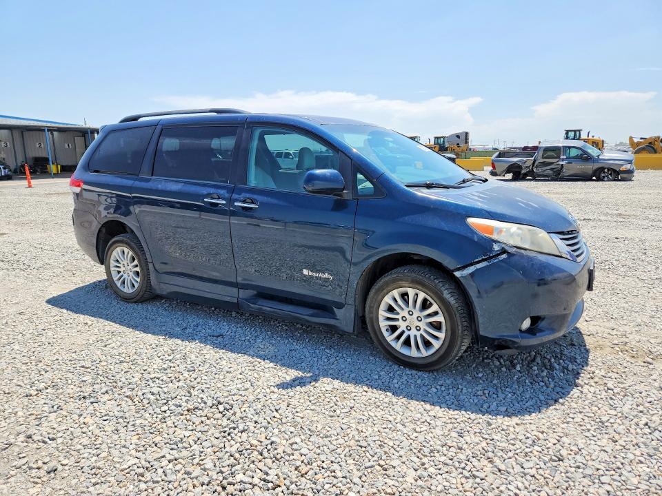 Photo 4 from auction – 2012 TOYOTA SIENNA with VIN 5TDYK3DC6CS240187
