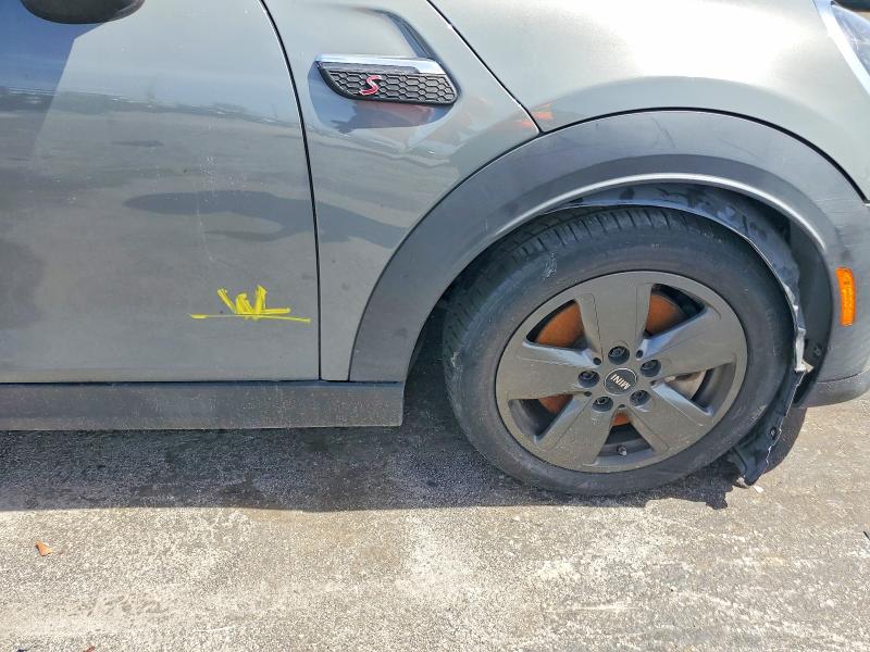 Photo 12 from auction – 2022 MINI COOPER with VIN WMW53DK08N2R94665