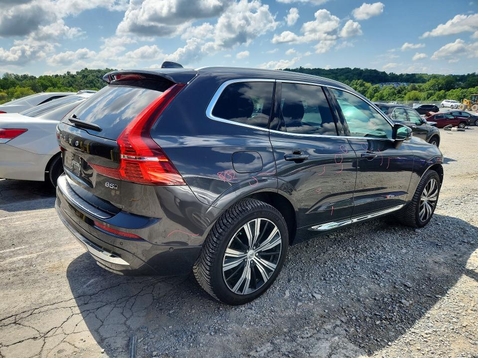 Photo 3 from auction – 2022 VOLVO XC60 with VIN YV4L12RL1N1921645