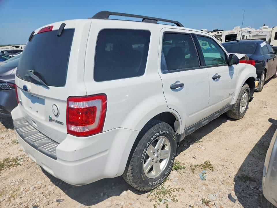 Photo 3 from auction – 2011 FORD ESCAPE with VIN 1FMCU5K33BKB48877