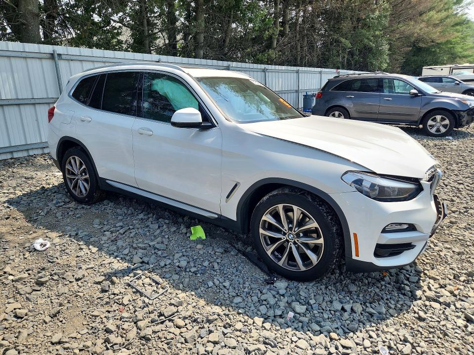 Zdjęcie 4 z aukcji – 2018 BMW X3 z VIN 5UXTR9C52JLD72486