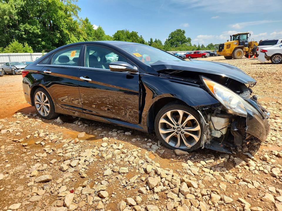 Photo 4 from auction – 2014 HYUNDAI SONATA with VIN 5NPEC4AC5EH880765