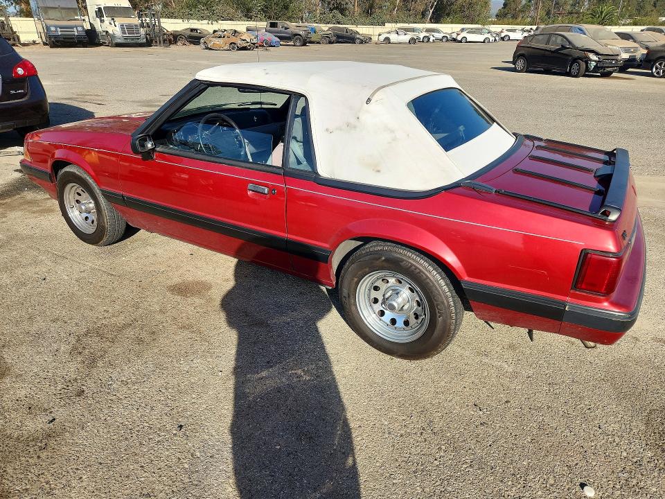 Photo 2 from auction – 1990 FORD MUSTANG with VIN 1FACP44A8LF203910