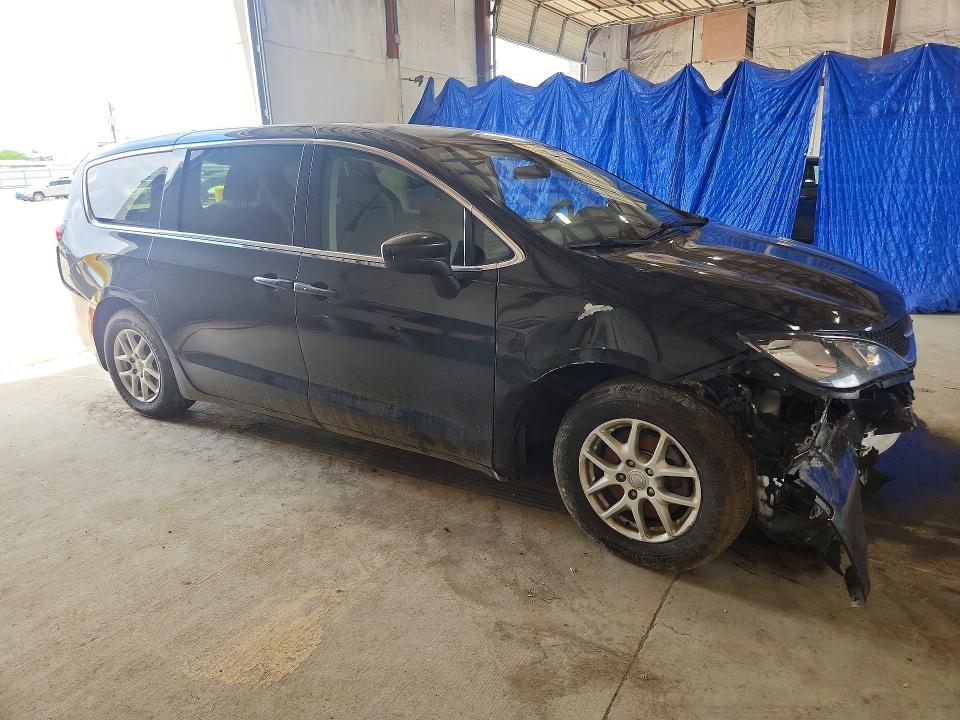 Photo 4 from auction – 2020 CHRYSLER VOYAGER with VIN 2C4RC1CG8LR283190