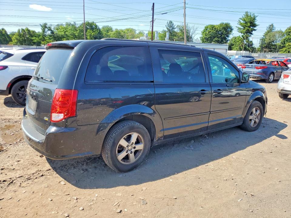 Photo 3 from auction – 2012 DODGE GRAND CARAVAN with VIN 2C4RDGCG5CR334290