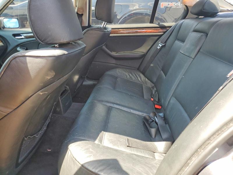 Photo 10 from auction – 2001 BMW 330 with VIN WBAAV534X1FJ64031