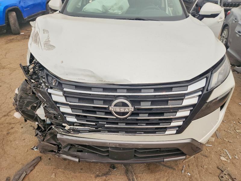 Photo 11 from auction – 2024 NISSAN ROGUE with VIN 5N1BT3CB6RC715693