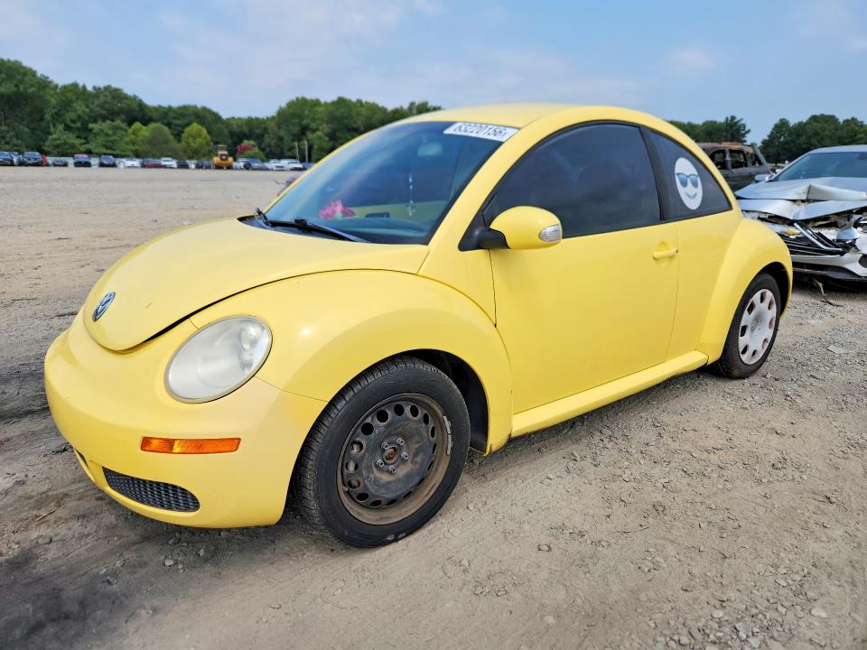 Photo 1 from auction – 2010 VOLKSWAGEN NEW BEETLE with VIN 3VWPG3AG1AM010135