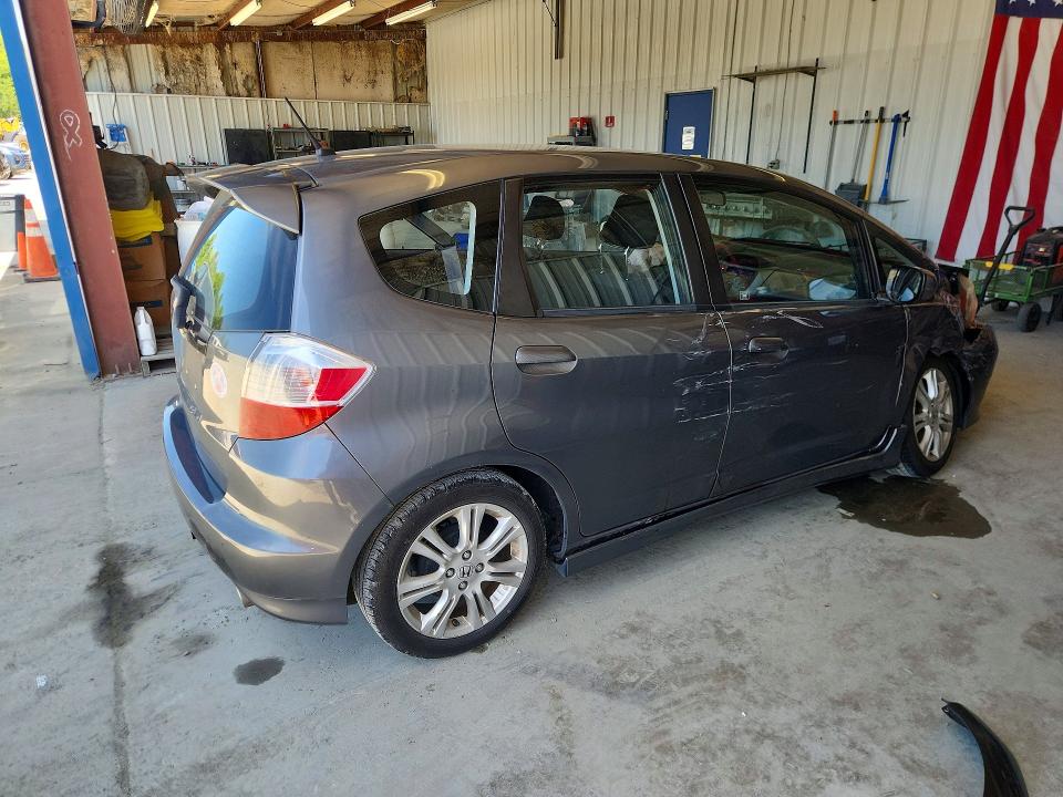 Photo 3 from auction – 2011 HONDA FIT with VIN JHMGE8H5XBS003492