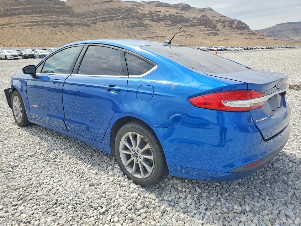 Photo 2 from auction – 2017 FORD FUSION with VIN 3FA6P0LUXHR207498