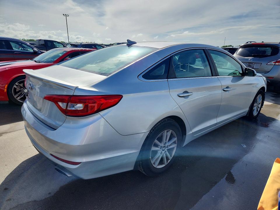 Photo 3 from auction – 2016 HYUNDAI SONATA with VIN 5NPE24AF9GH326595