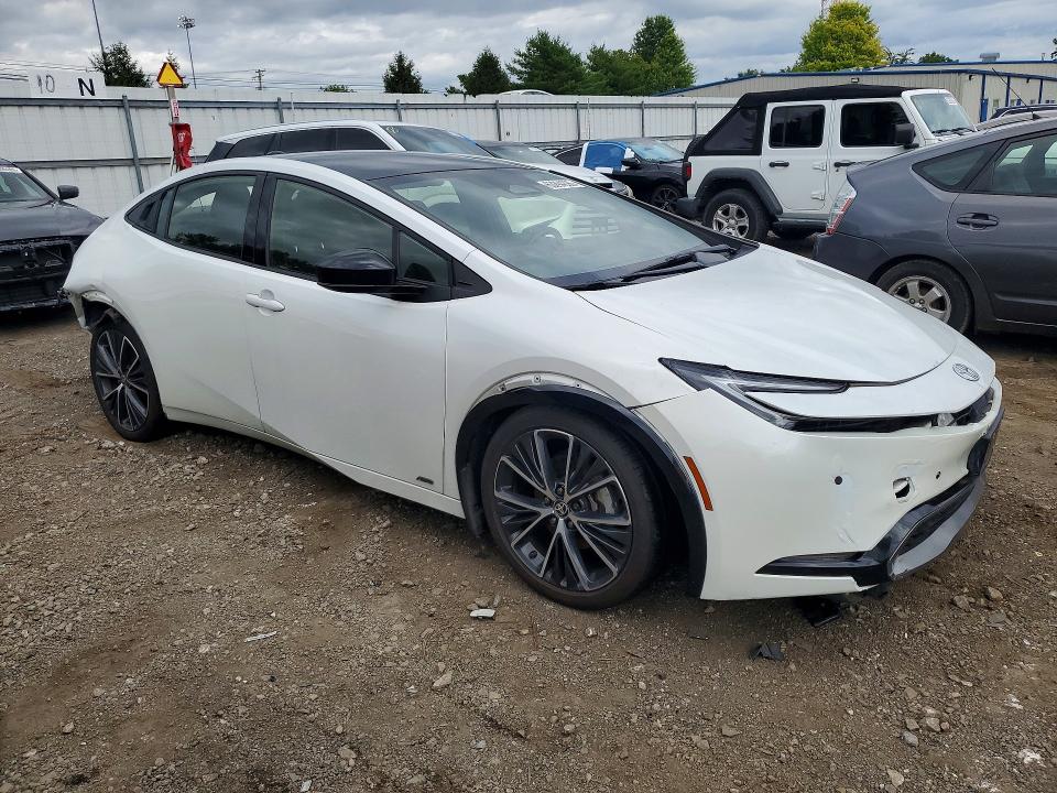 Photo 4 from auction – 2023 TOYOTA PRIUS with VIN JTDADABU5P3001491
