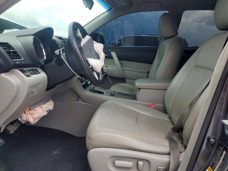 Photo 7 from auction – 2013 TOYOTA HIGHLANDER with VIN 5TDZK3EH3DS111226