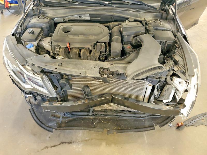 Photo 11 from auction – 2019 KIA OPTIMA with VIN 5XXGT4L31KG306306