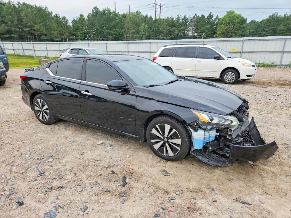 Photo 4 from auction – 2021 NISSAN ALTIMA with VIN 1N4BL4DV6MN410359