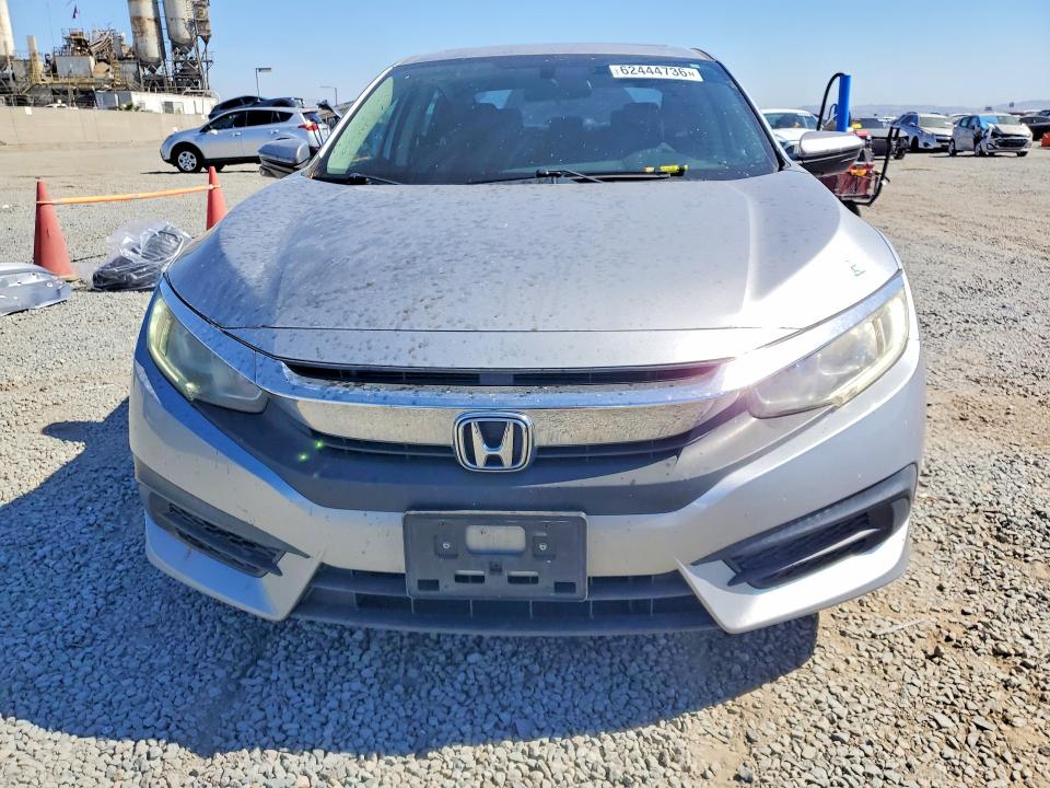 Фото 5 с аукциона – 2017 HONDA CIVIC с VIN 19XFC2F70HE005980