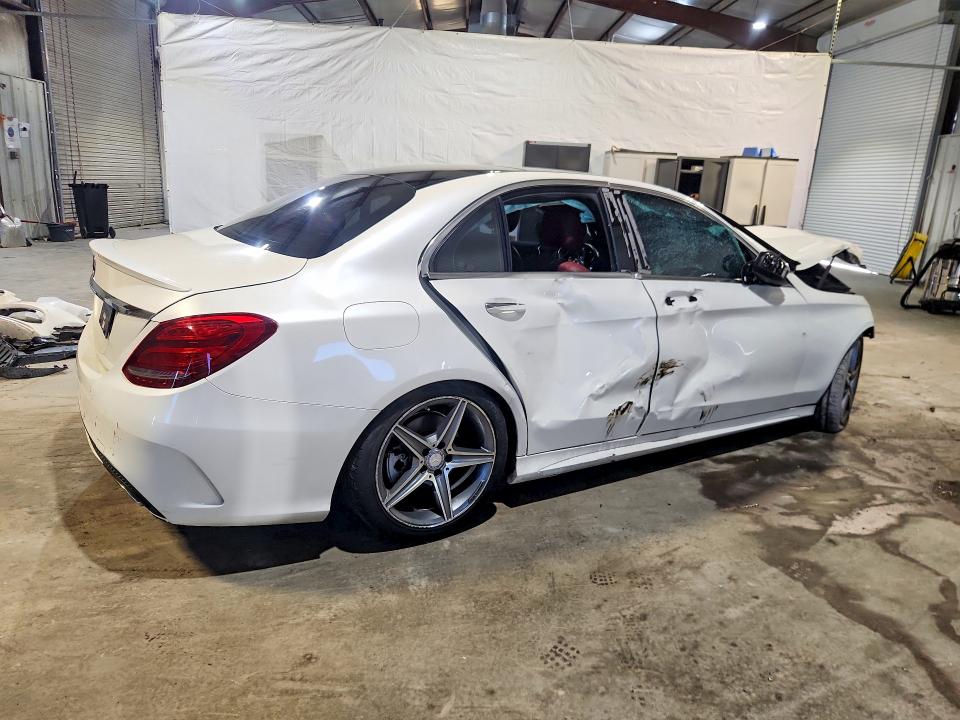 Photo 3 from auction – 2015 MERCEDES-BENZ C with VIN 55SWF4KB2FU080375
