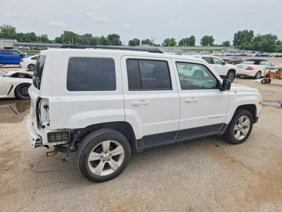 Photo 3 from auction – 2016 JEEP PATRIOT with VIN 1C4NJRFB7GD632755