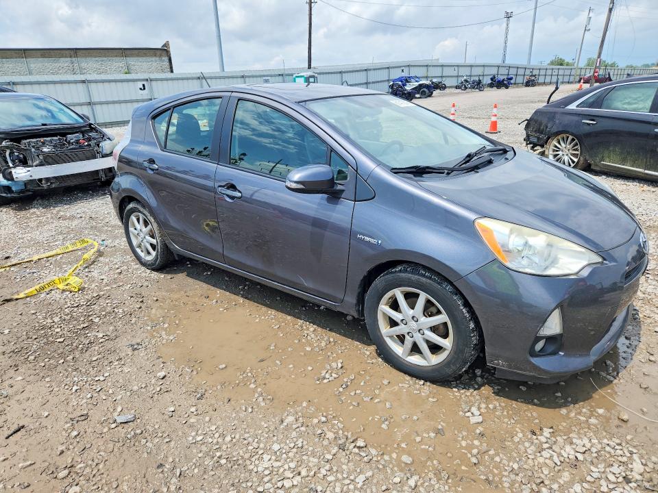 Photo 4 from auction – 2012 TOYOTA PRIUS C with VIN JTDKDTB30C1013061