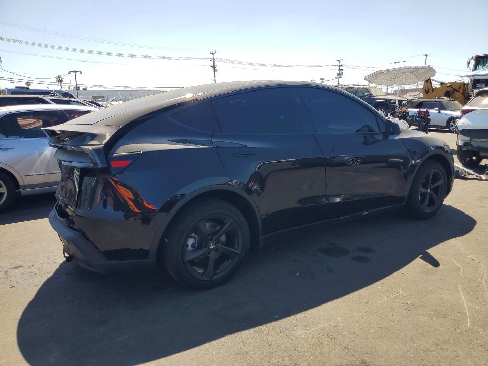 Photo 3 from auction – 2026 TESLA MODEL Y with VIN 7SAYGDED8TF644095
