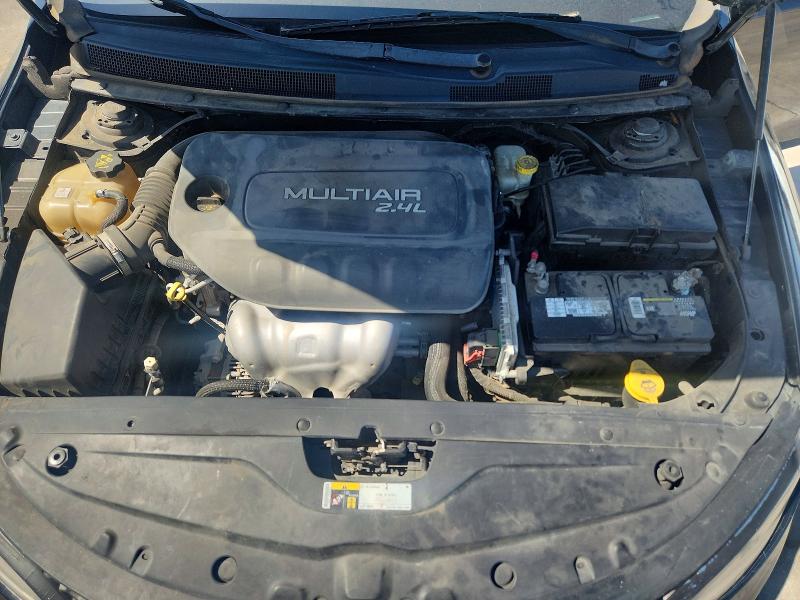 Photo 11 from auction – 2015 CHRYSLER 200 with VIN 1C3CCCAB3FN577188