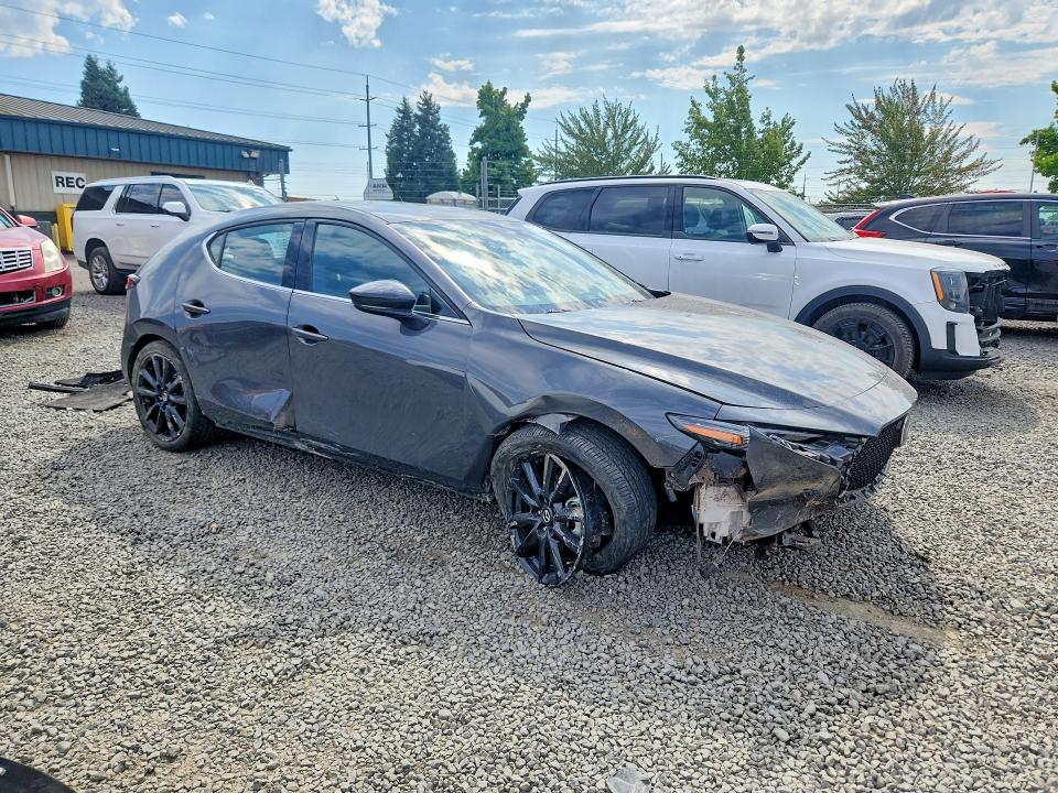 Photo 4 from auction – 2022 MAZDA 3 with VIN JM1BPBJY6N1505210