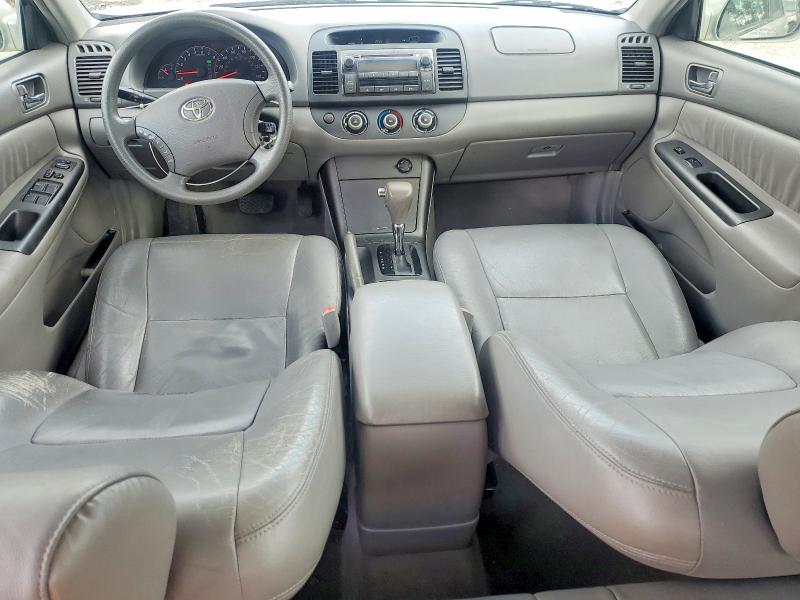 Photo 8 from auction – 2005 TOYOTA CAMRY with VIN 4T1BE30K15U513198