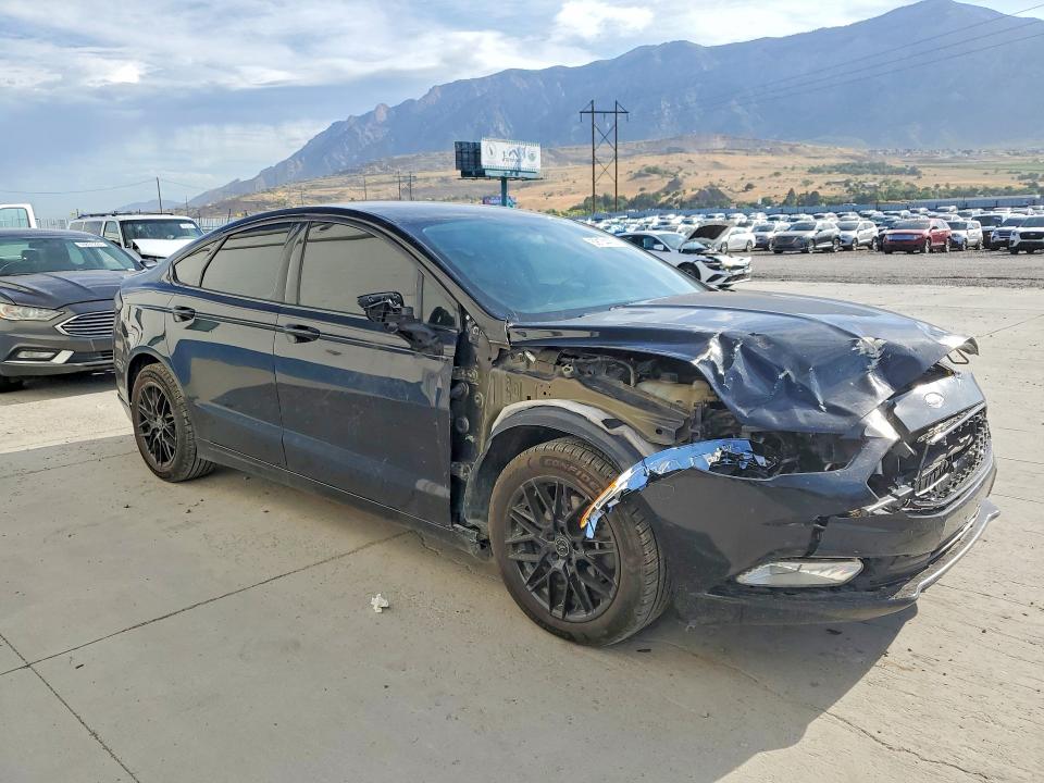 Photo 4 from auction – 2017 FORD FUSION with VIN 3FA6P0G79HR226175