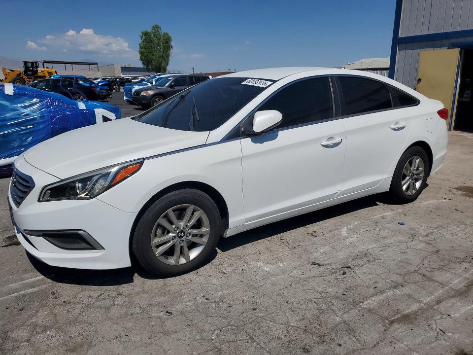 HYUNDAI SONATA 2017 with VIN 5NPE24AF5HH572643 - Photo from auction
