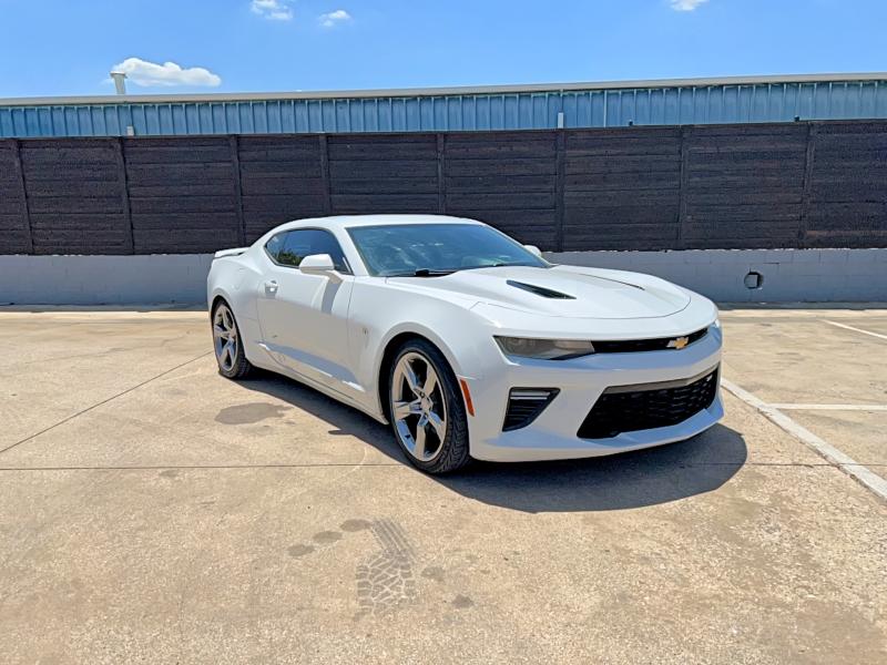 CHEVROLET CAMARO 2018 with VIN 1G1FH1R73J0131328 - Photo from auction