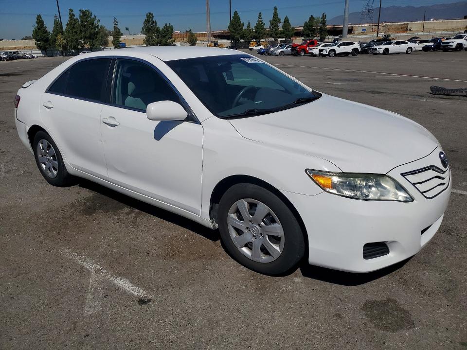 Photo 4 from auction – 2010 TOYOTA CAMRY with VIN 4T4BF3EK8AR074927
