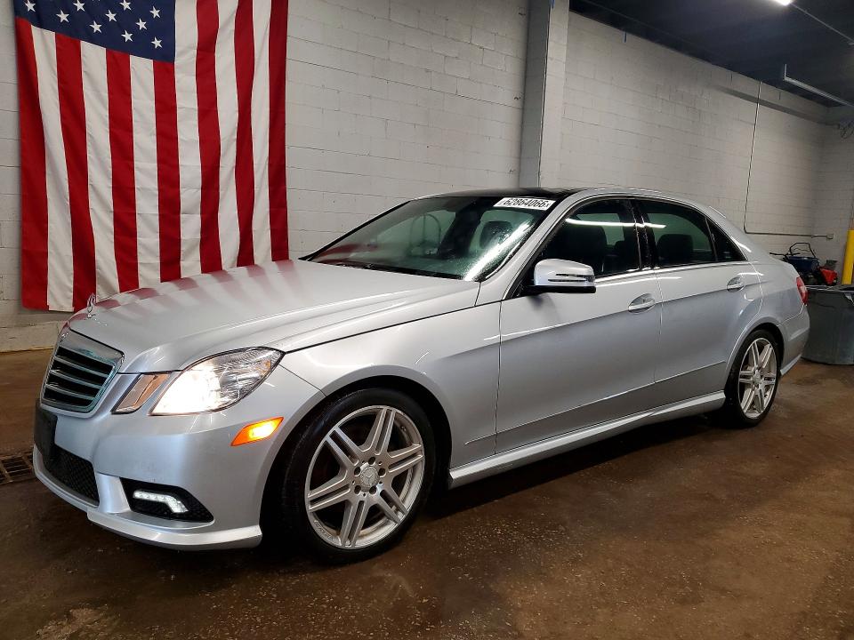 MERCEDES-BENZ E 2011 with VIN WDDHF8HB4BA301072 - Photo from auction