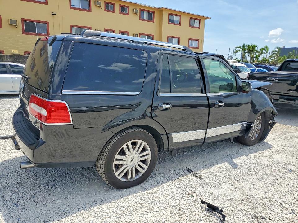 Photo 3 from auction – 2008 LINCOLN NAVIGATOR with VIN 5LMFU27598LJ20801