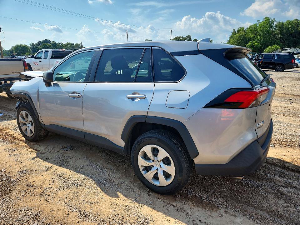 Photo 2 from auction – 2022 TOYOTA RAV4 with VIN 2T3F1RFV2NW263365