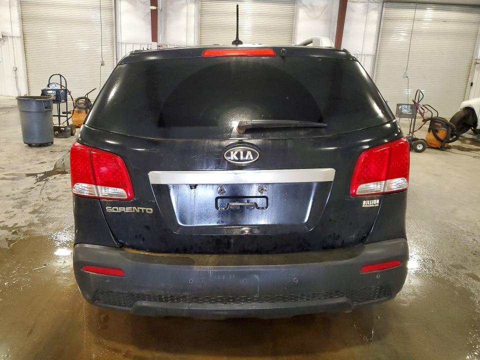 Photo 6 from auction – 2013 KIA SORENTO with VIN 5XYKTCA63DG357922