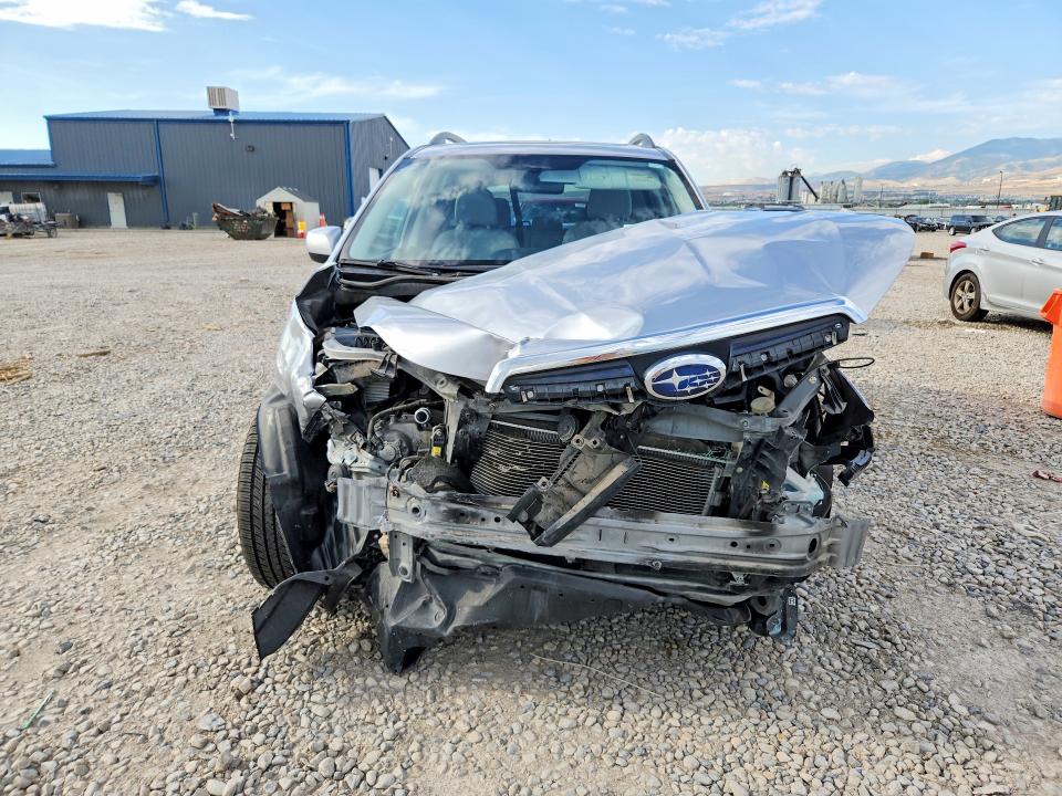 Photo 5 from auction – 2015 SUBARU FORESTER with VIN JF2SJADC4FH488588
