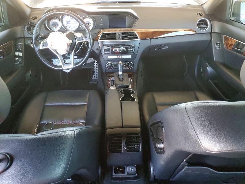 Photo 8 from auction – 2014 MERCEDES-BENZ C with VIN WDDGF4HB4EA943199