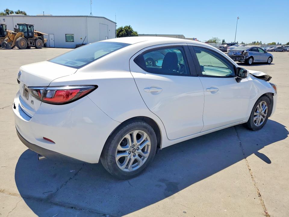 Photo 3 from auction – 2018 TOYOTA YARIS IA with VIN 3MYDLBYV9JY306207