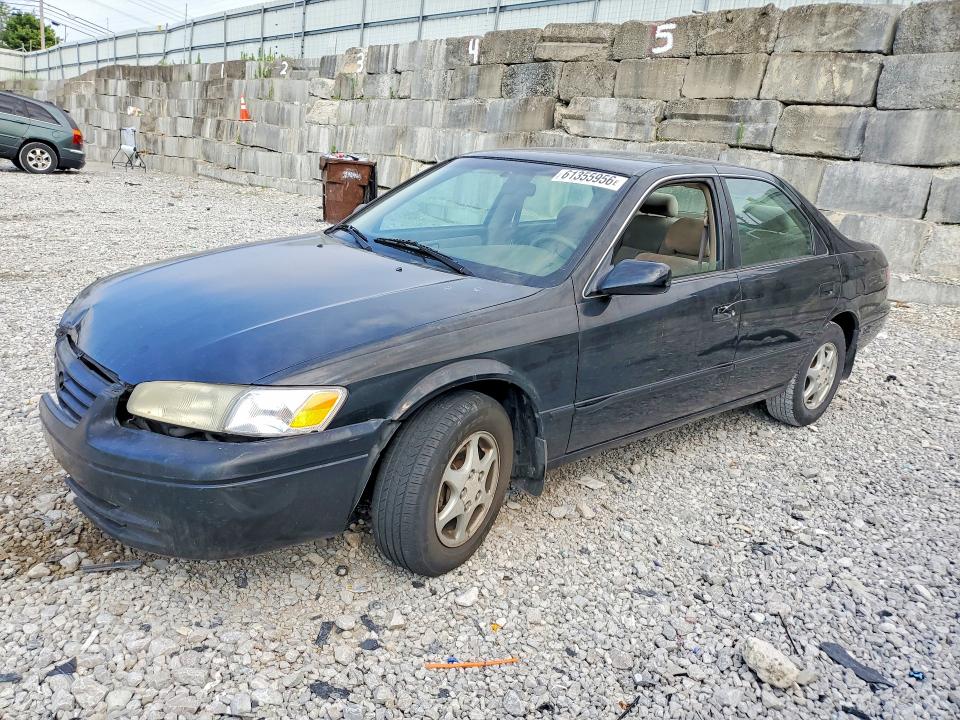 TOYOTA CAMRY 1997 with VIN 4T1BG22K0VU806088 - Photo from auction
