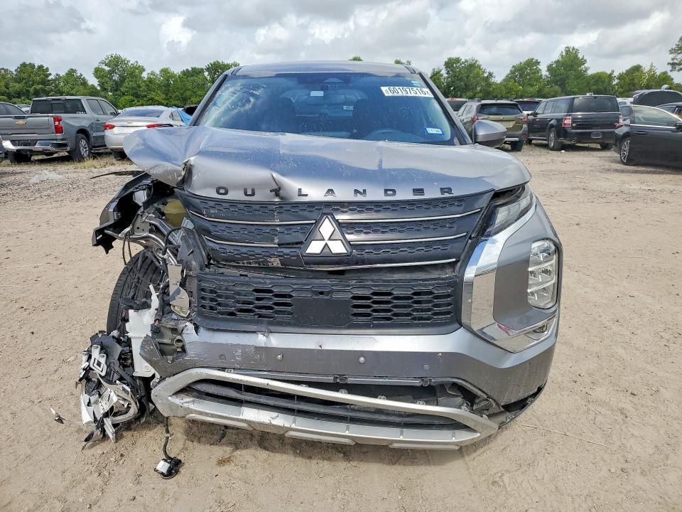 Photo 5 from auction – 2024 MITSUBISHI OUTLANDER with VIN JA4J3VA88RZ011523