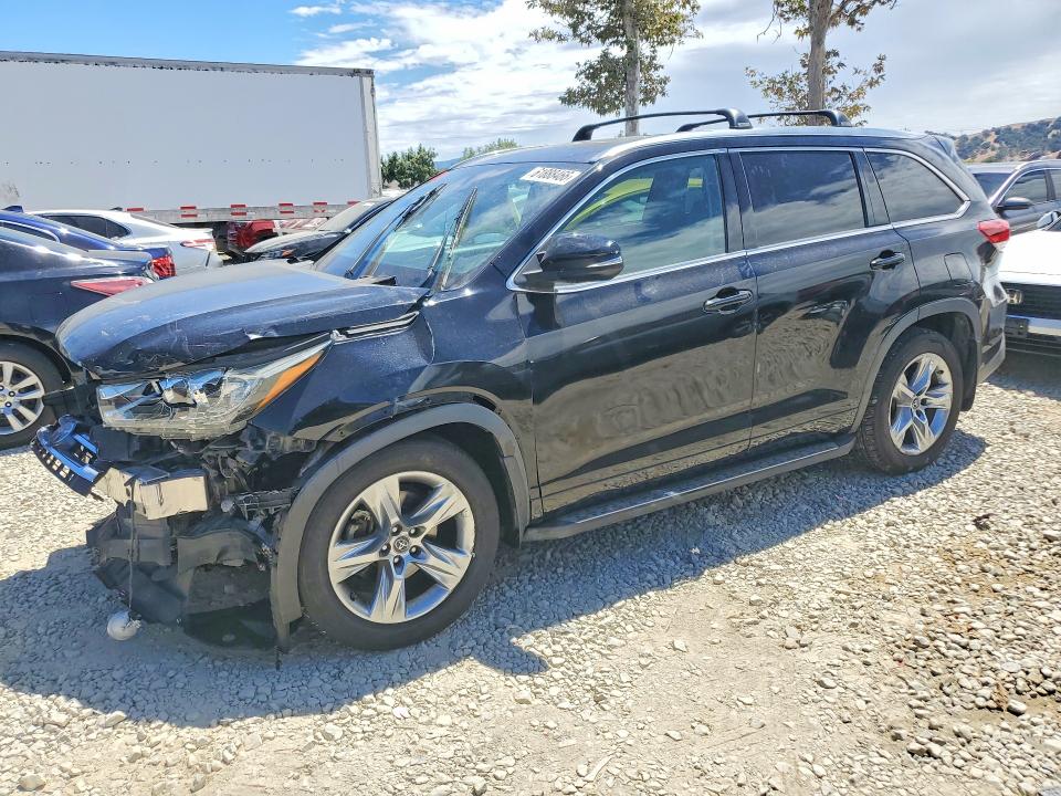 TOYOTA HIGHLANDER 2017 with VIN 5TDDZRFH9HS456922 - Photo from auction